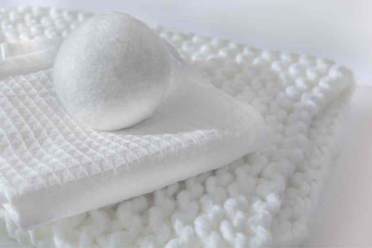 What are Dryer Balls? And How Do they Work? CLOTH DIAPERS FOR BEGINNERS